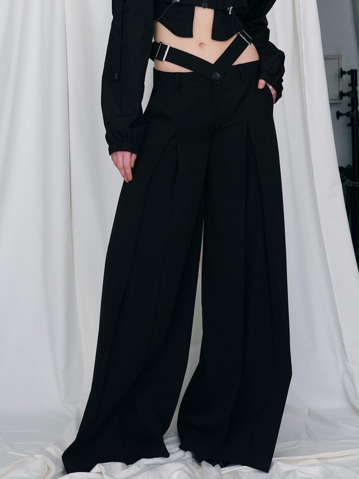 V Belt Wide Trousers