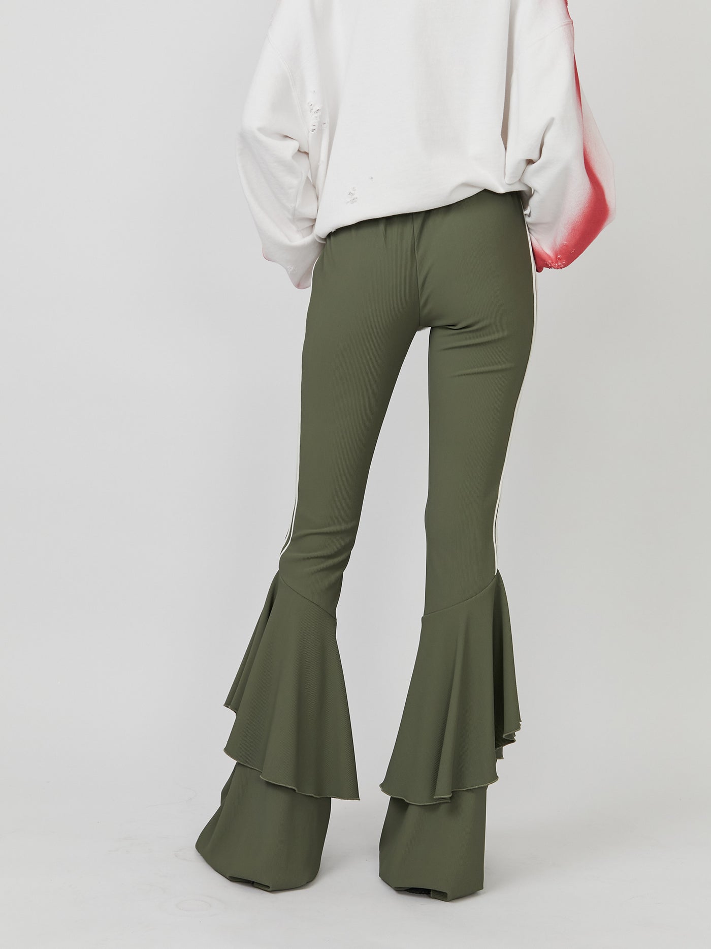 新品 PAMEO POSE / 4 LINES FLARE LEGGINGS 4 Lines Flare Leggings – PAMEO POSE | 公式オンラインストア